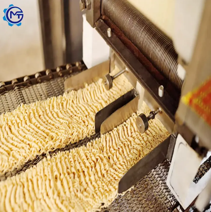 Automatic 8000-10000 PCs/8H small scale Instant Noodle Making Machine/production line