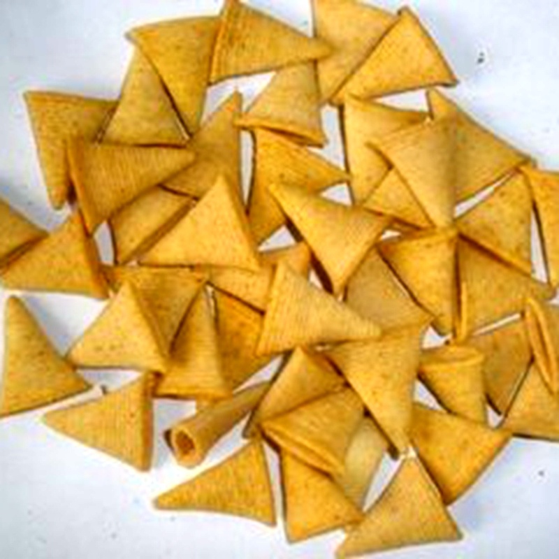 Snack pulling and cutting machine